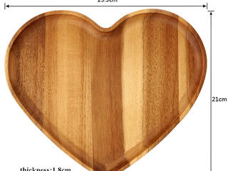 Подарок к 14 февраля - деревянная тарелка в форме сердца